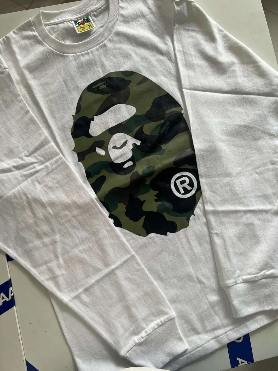 BAPE 베이프 CAMO BIG APE 헤드 LS 티셔츠